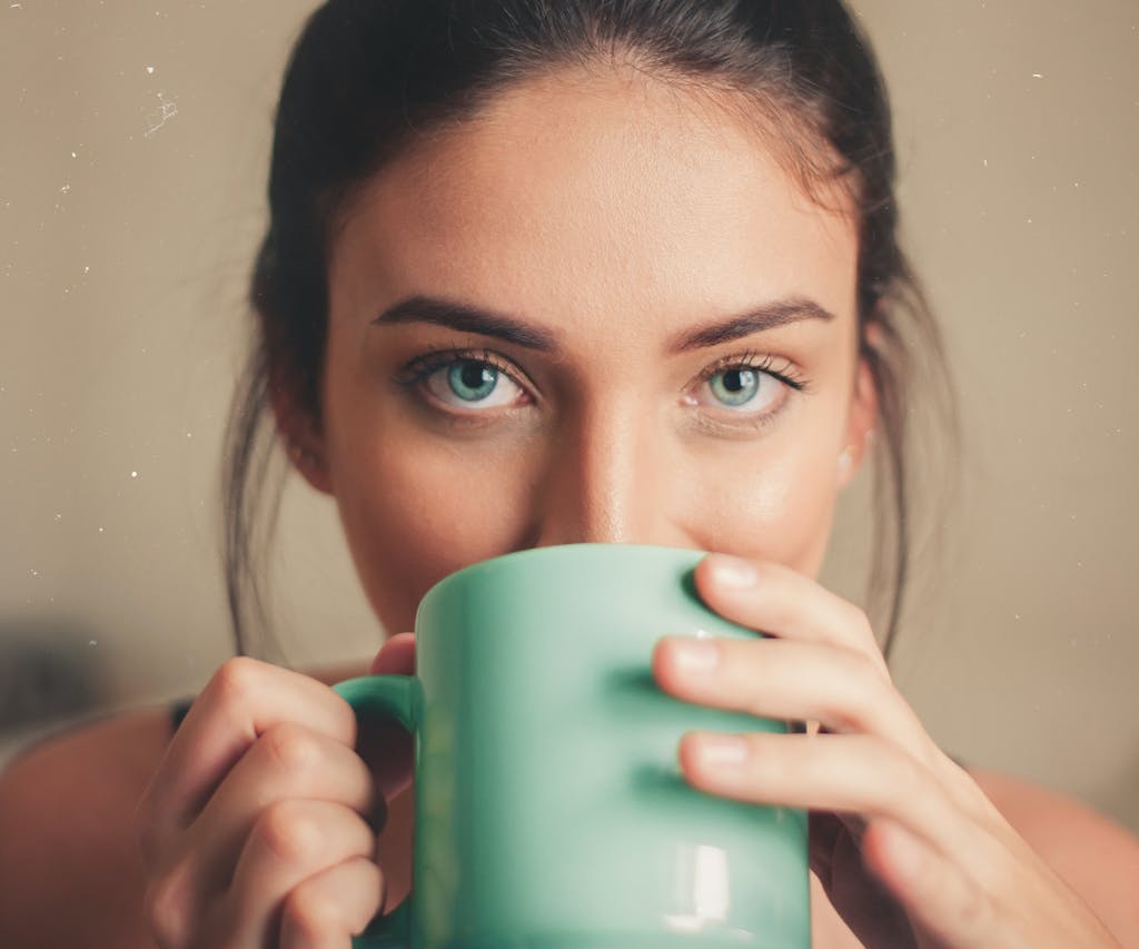 ¿Se puede tomar café cuando estás menstruando?